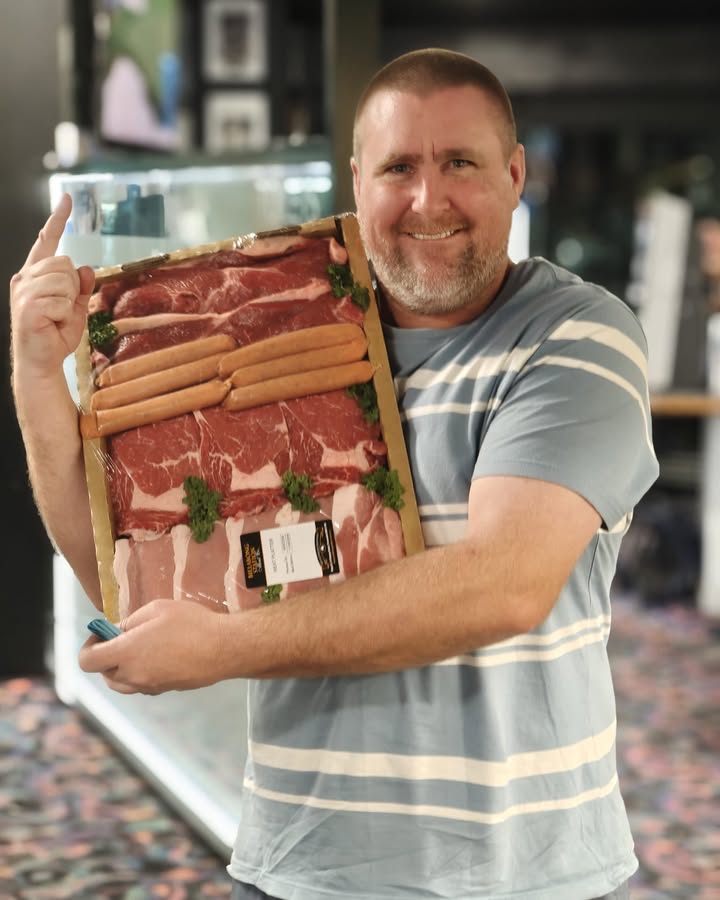 Featured image for “Foggy Wins the Meat Tray at Padstow Bowling Club”